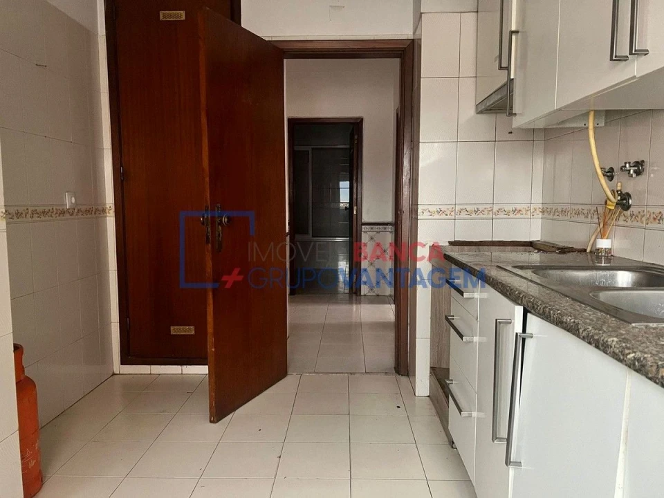 Apartamento T2 para Venda em Cacém e São Marcos Foto 11