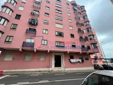 Apartamento T2 para Venda em Cacém e São Marcos