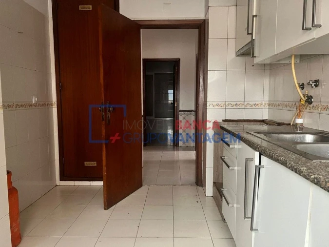 Apartamento T2 para Venda em Cacém e São Marcos Foto 11