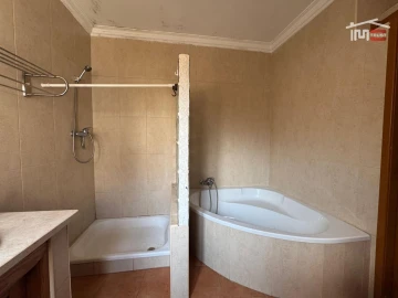 Moradia T2 para Venda em Seiça