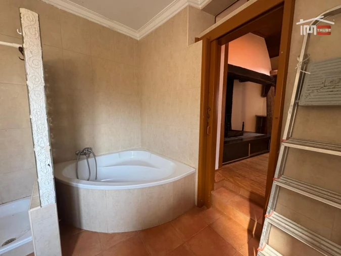 Moradia T2 para Venda em Seiça Foto 15