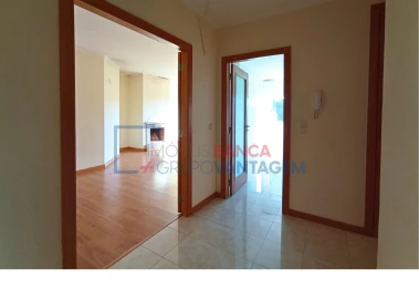 Apartamento T2 para Venda em Canelas
