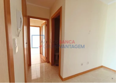 Apartamento T2 para Venda em Canelas