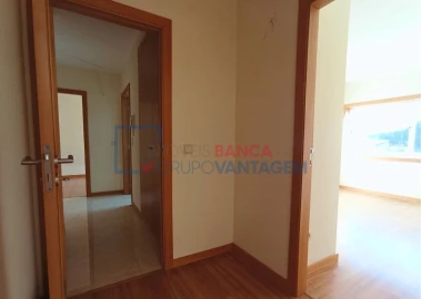 Apartamento T2 para Venda em Canelas