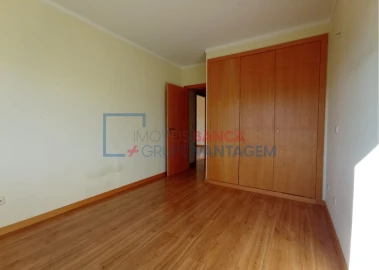 Apartamento T2 para Venda em Canelas