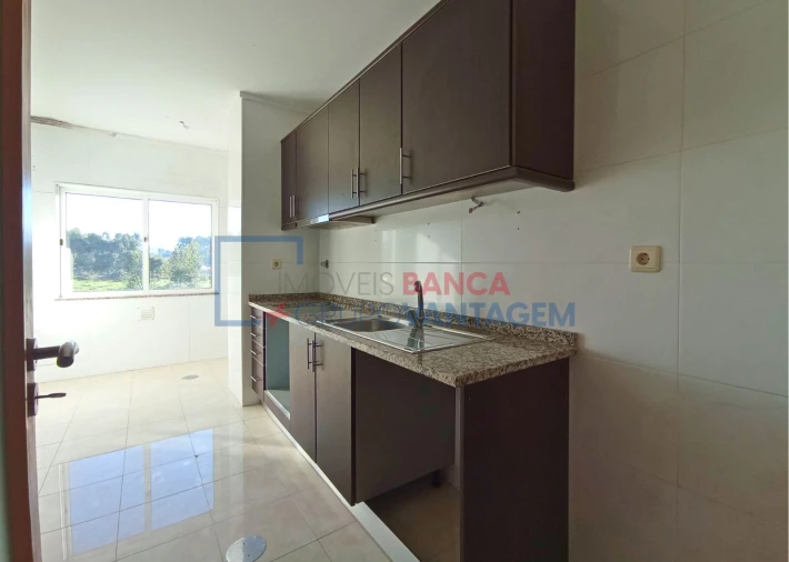 Apartamento T2 para Venda em Canelas Foto 7