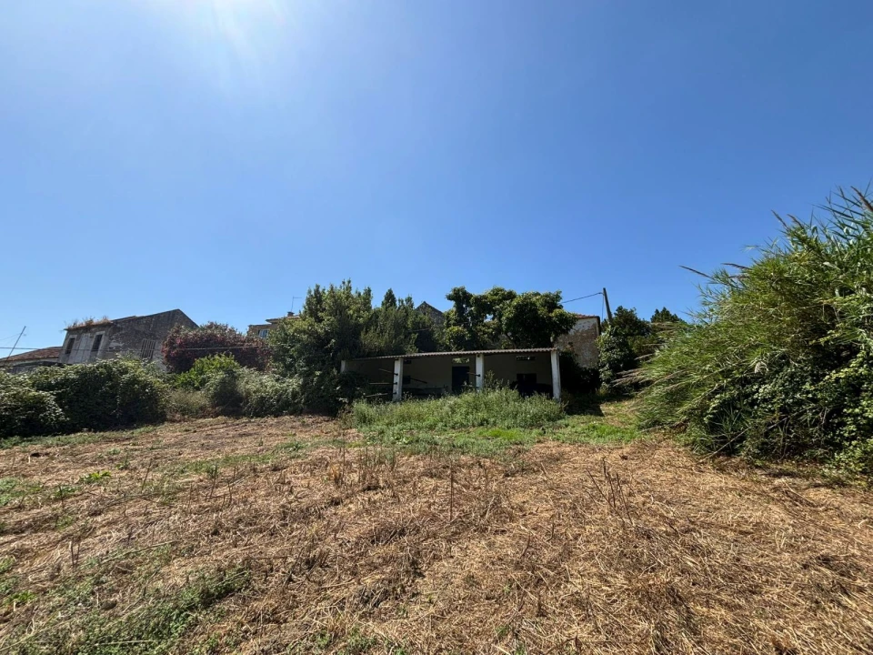 Armazém para Venda em Carvoeira e Carmões Foto 6