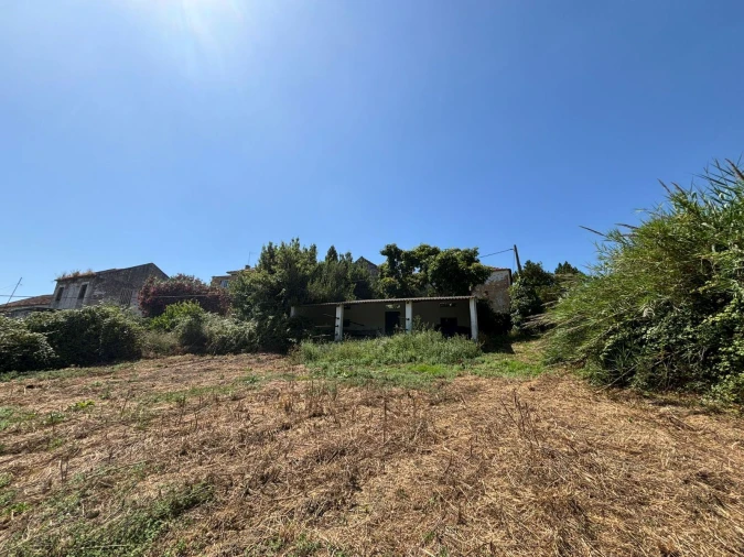 Armazém para Venda em Carvoeira e Carmões Foto 6