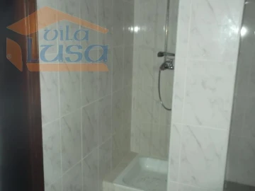 Loja para Venda em Abraveses