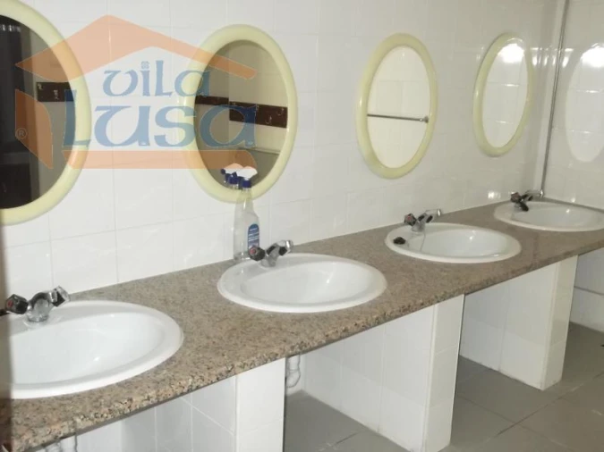 Loja para Venda em Abraveses Foto 7