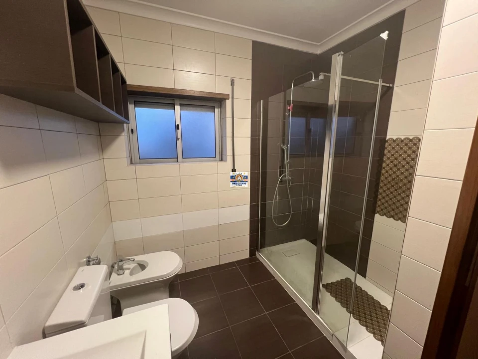 Apartamento T2 para Venda em Queluz e Belas Foto 11