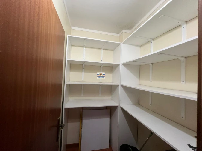 Apartamento T2 para Venda em Queluz e Belas Foto 13