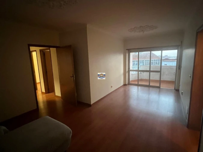 Apartamento T2 para Venda em Queluz e Belas Foto 15