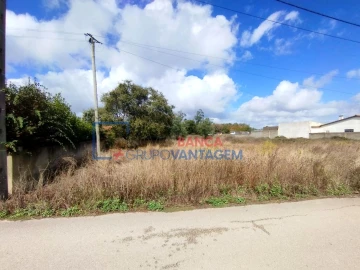 Terreno Comércio / Armazém para Venda em Turquel