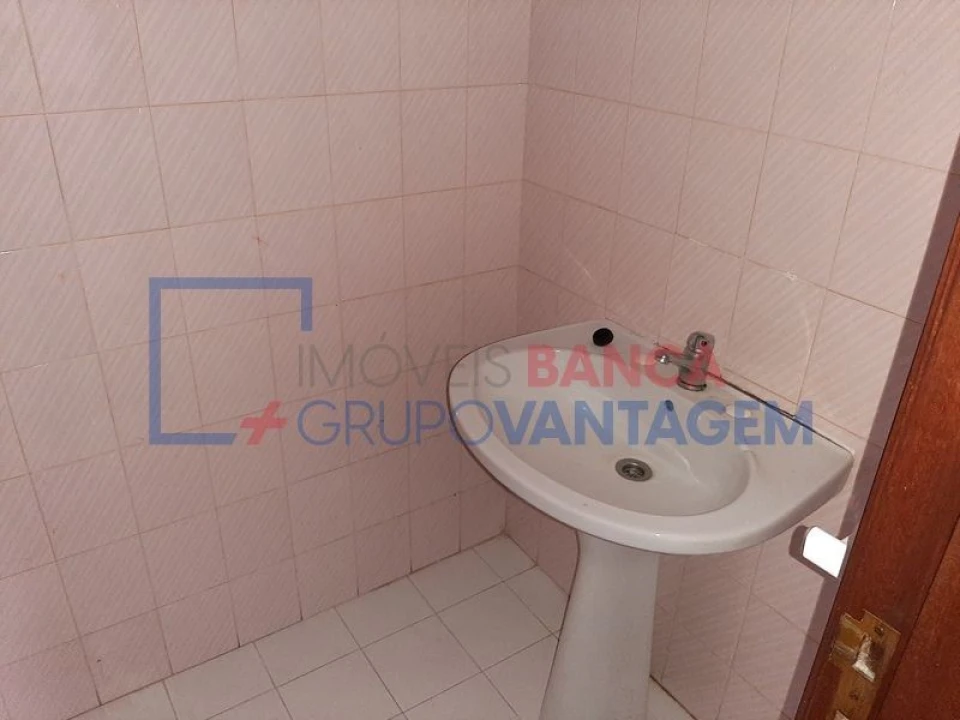 Apartamento T3 para Venda em Rio de Mouro Foto 9