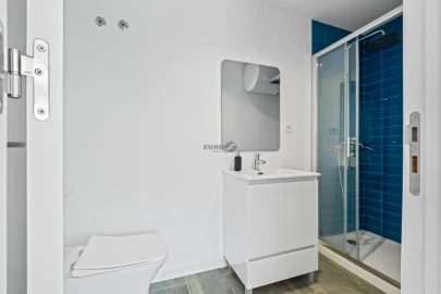 Quarto para Arrendamento em Arroios