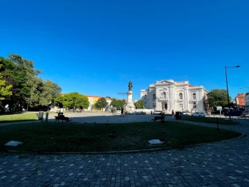 Quarto para Arrendamento em Arroios