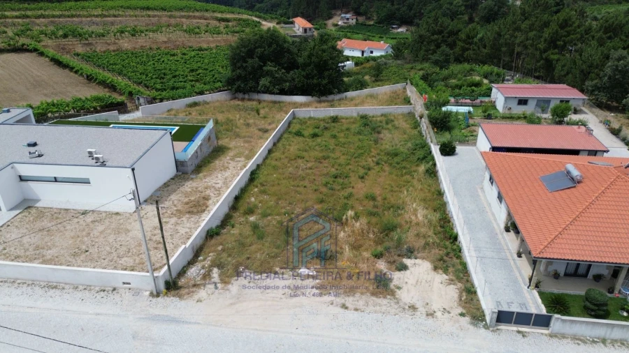 Terreno para Venda em Grilo Foto 2
