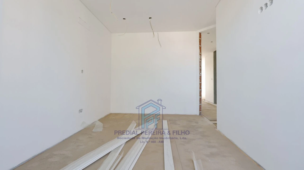 Apartamento T2 para Venda em Rio Tinto Foto 19