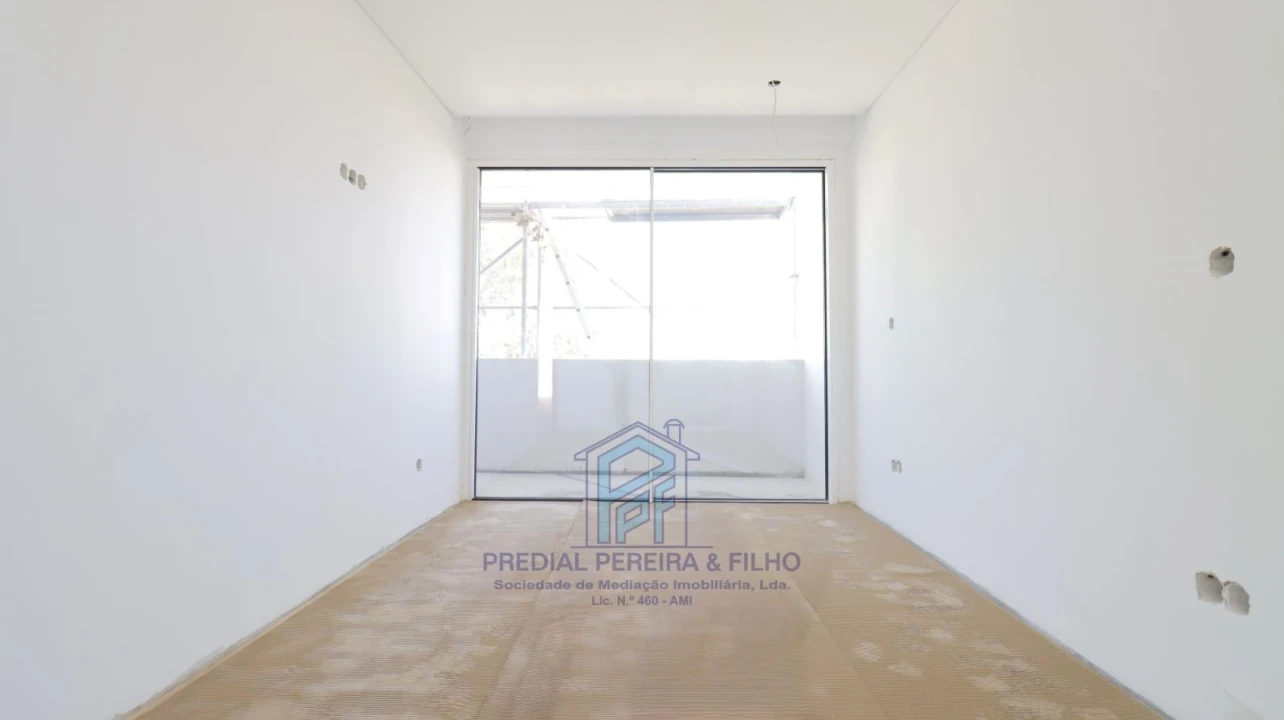 Apartamento T2 para Venda em Rio Tinto Foto 15