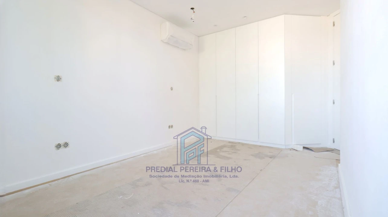 Apartamento T2 para Venda em Rio Tinto Foto 17