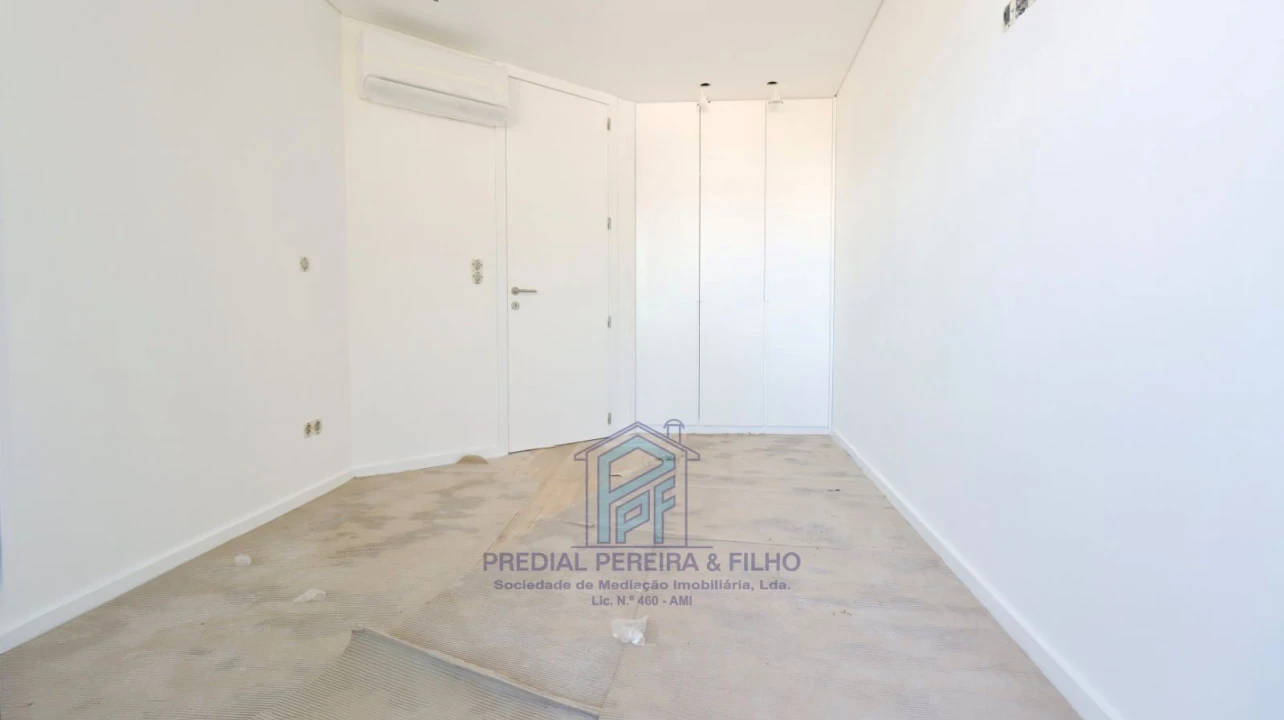 Apartamento T2 para Venda em Rio Tinto Foto 22