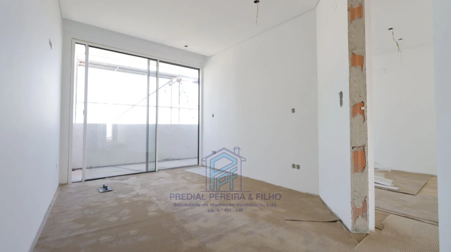 Apartamento T2 para Venda em Rio Tinto Foto 14