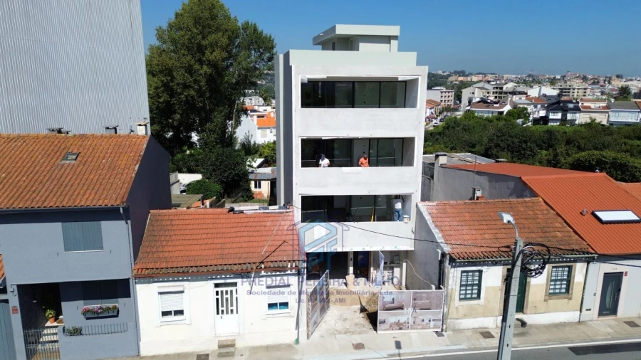 Apartamento T2 para Venda em Rio Tinto Foto 21