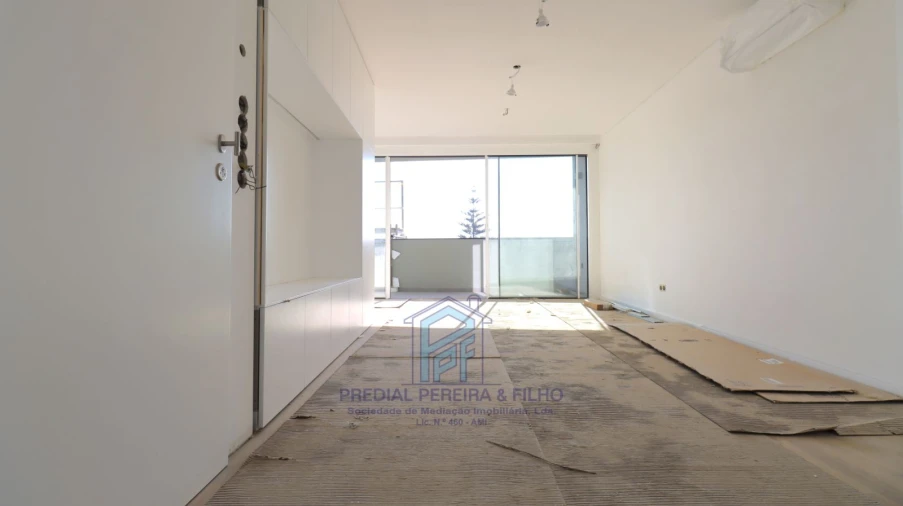 Apartamento T2 para Venda em Rio Tinto Foto 2