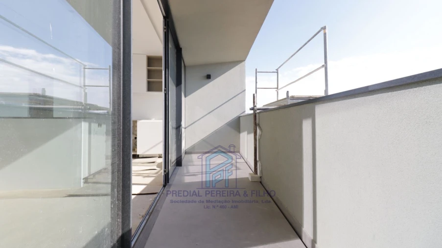 Apartamento T2 para Venda em Rio Tinto Foto 10