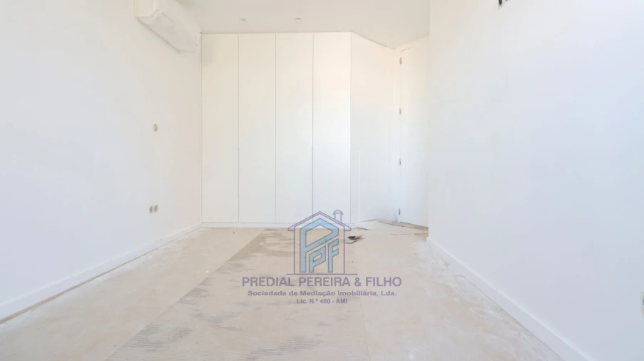 Apartamento T2 para Venda em Rio Tinto Foto 16