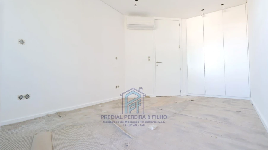 Apartamento T2 para Venda em Rio Tinto Foto 21