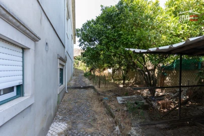 Moradia T3 para Venda em Nossa Senhora da Piedade