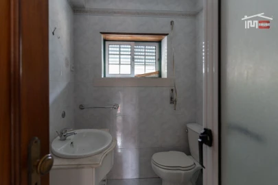 Moradia T3 para Venda em Nossa Senhora da Piedade