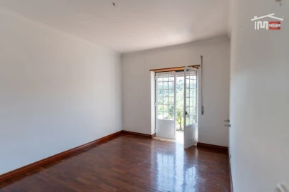 Moradia T3 para Venda em Nossa Senhora da Piedade