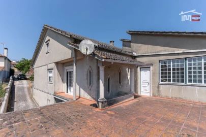 Moradia T3 para Venda em Nossa Senhora da Piedade