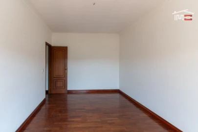 Moradia T3 para Venda em Nossa Senhora da Piedade