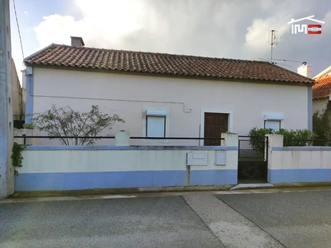 Moradia T2 para Venda em Seiça Foto 2