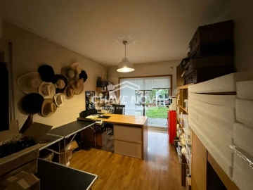 Moradia T3 para Venda em Nogueira e Silva Escura