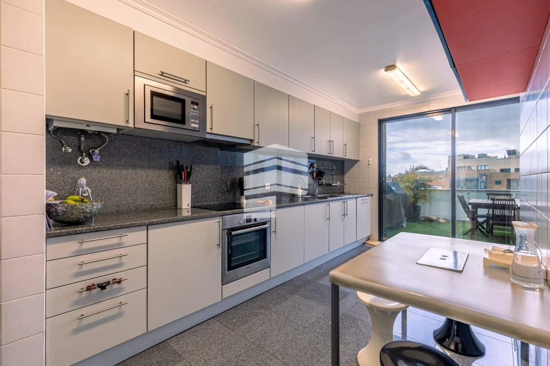 Apartamento T4 para Venda em Funchal (Santa Maria Maior) Foto 14