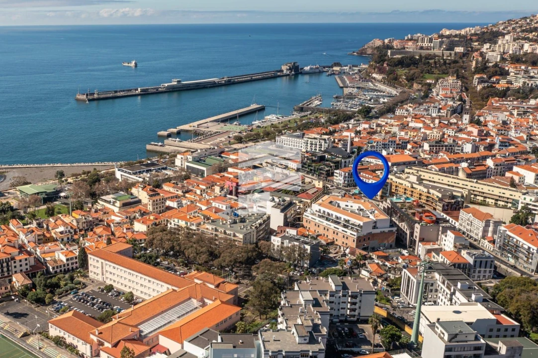 Apartamento T4 para Venda em Funchal (Santa Maria Maior) Foto 1