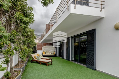 Apartamento T4 para Venda em Funchal (Santa Maria Maior)