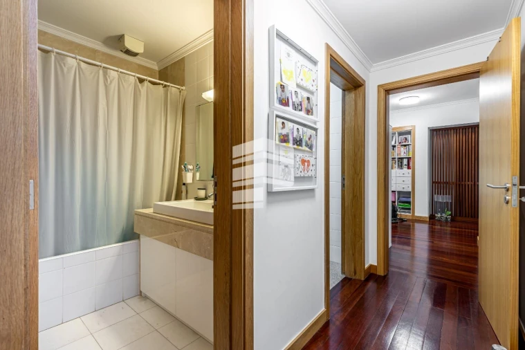 Apartamento T4 para Venda em Funchal (Santa Maria Maior) Foto 28