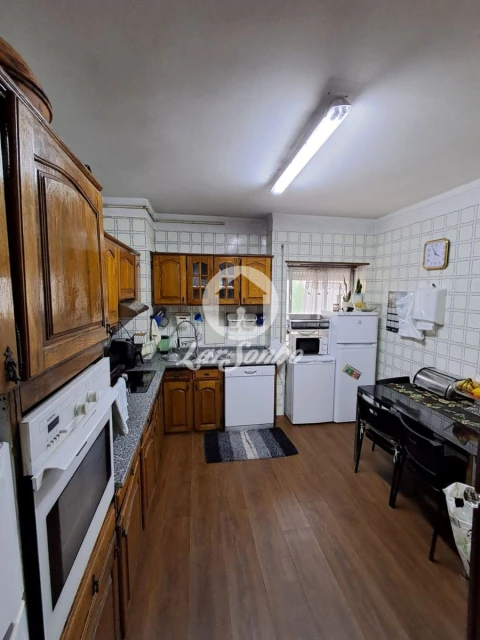 Apartamento T4 para Venda em Barcelos, V.Boa, V.Frescainha