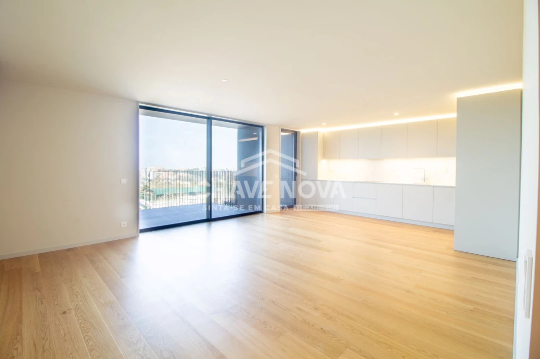 Apartamento T4 para Venda em Arcozelo Foto 15