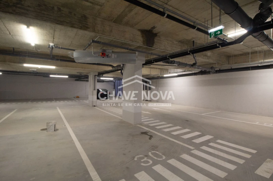 Apartamento T4 para Venda em Arcozelo Foto 20
