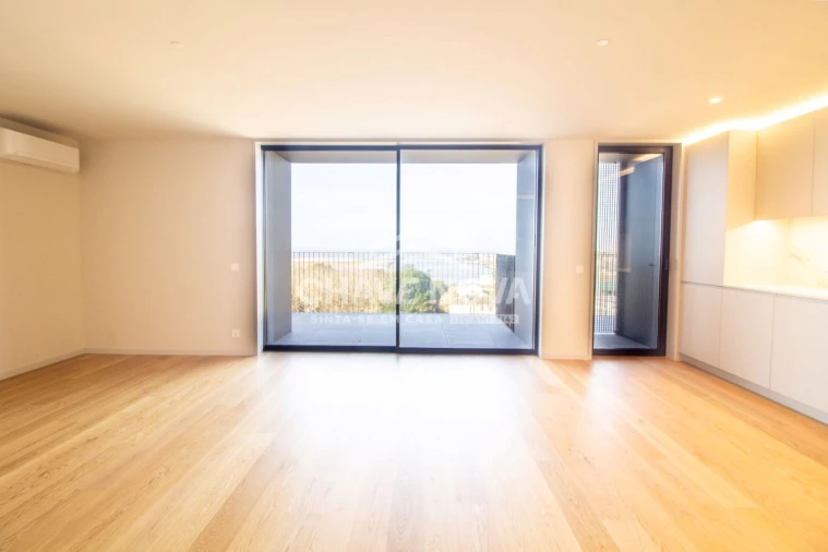 Apartamento T4 para Venda em Arcozelo Foto 14