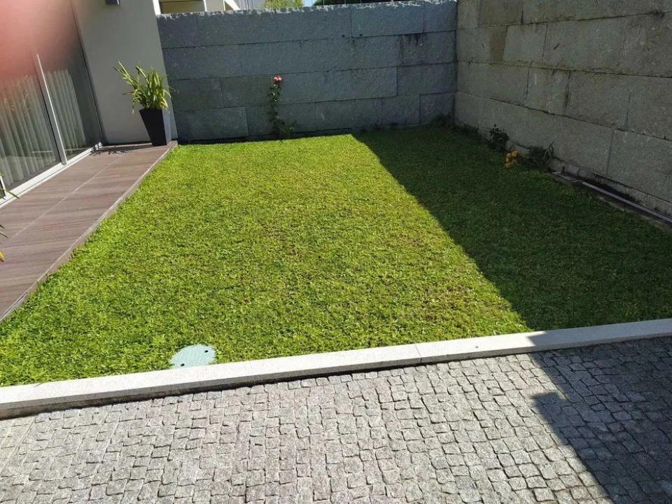 Moradia T3 para Venda em Aguçadoura e Navais Foto 1