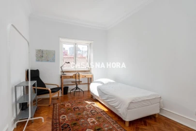 Apartamento T3 para Arrendamento em Campolide