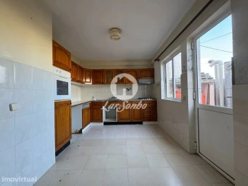 Negócio para Venda em Ponta Delgada (São Pedro)